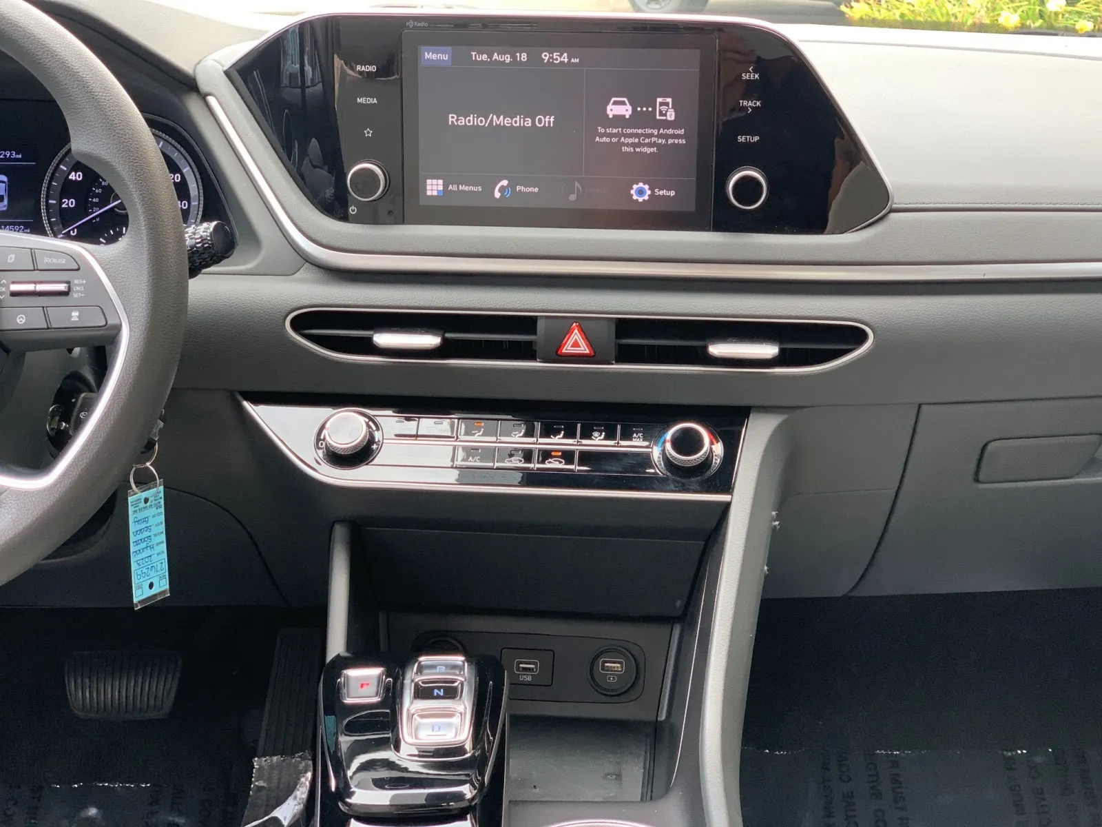 Hyundai Sonata photo 27