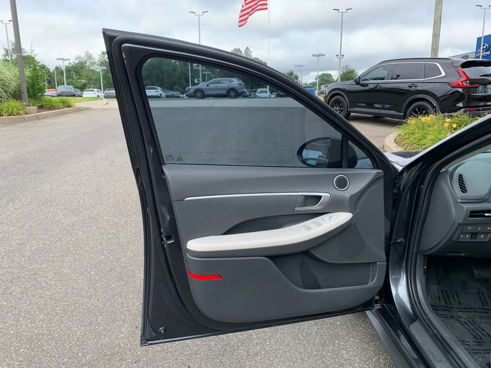 Hyundai Sonata photo 9