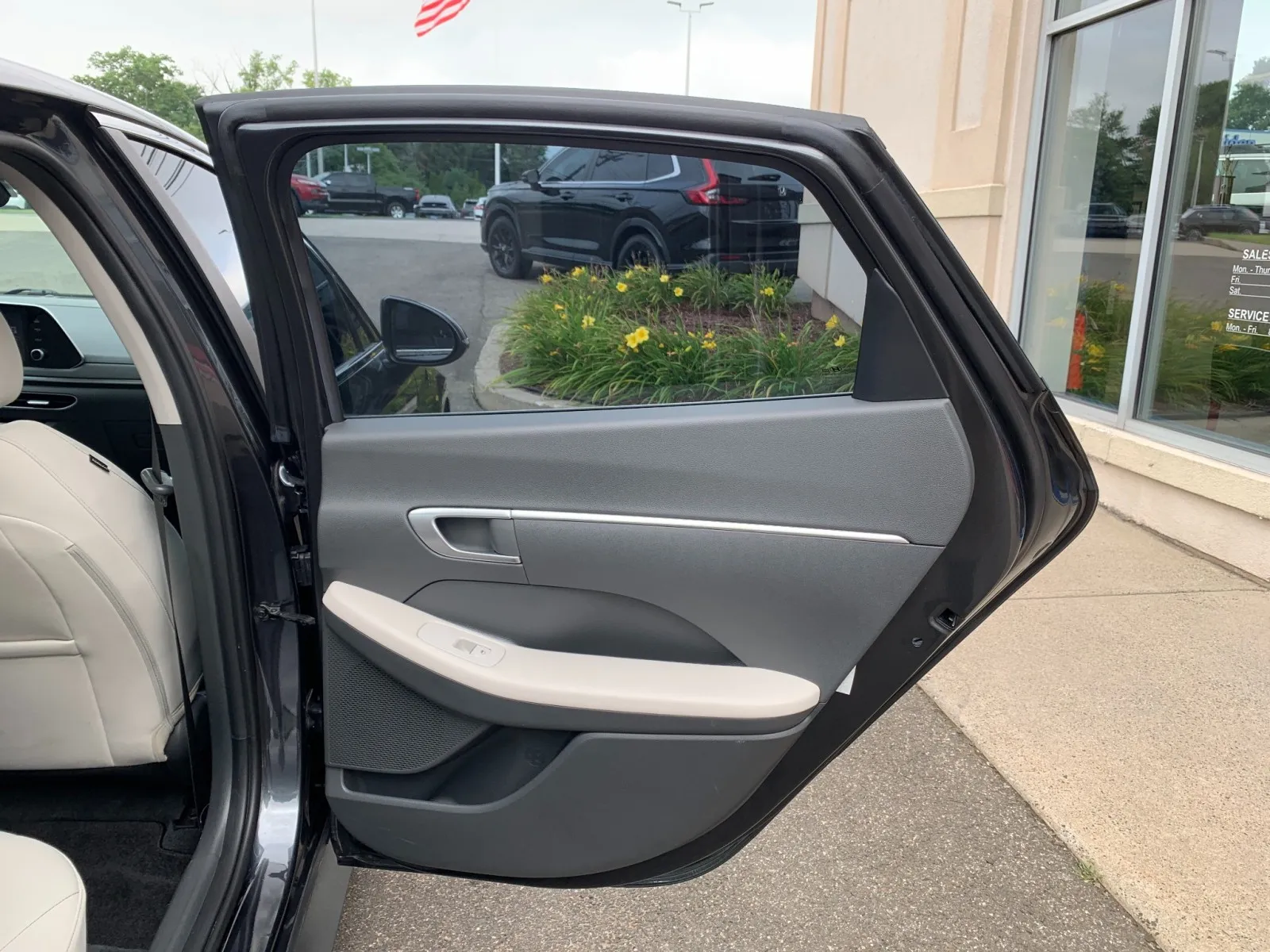 Hyundai Sonata photo 29