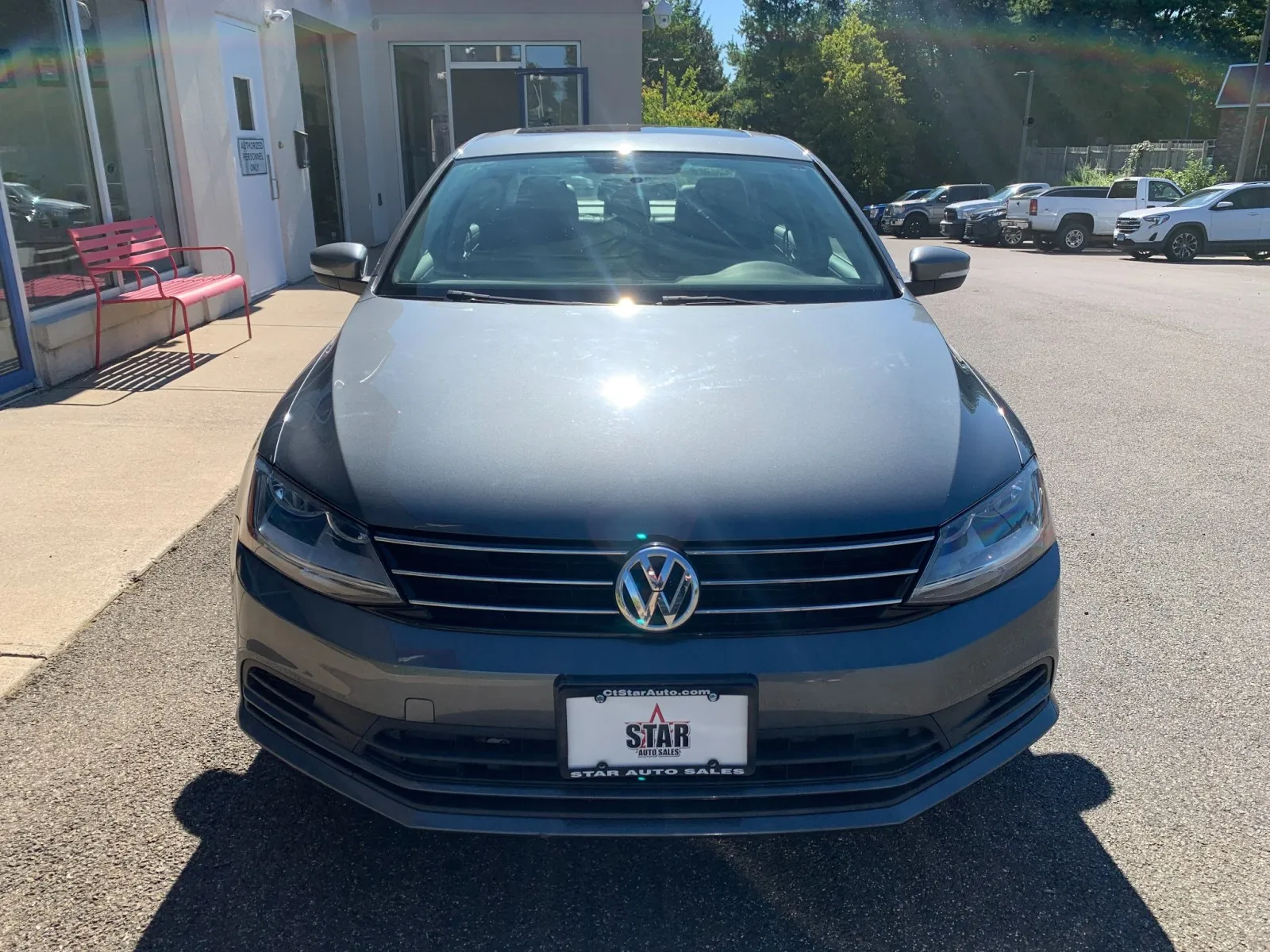 Volkswagen Jetta photo 2