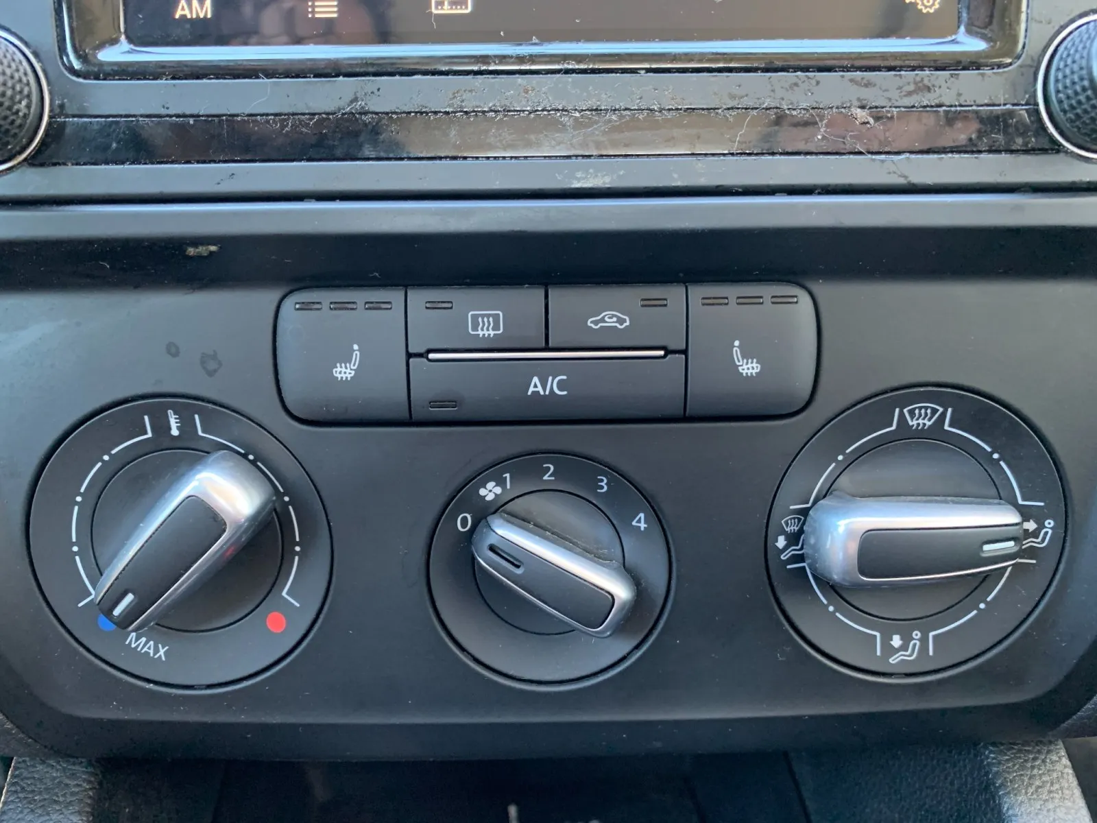 Volkswagen Jetta photo 20