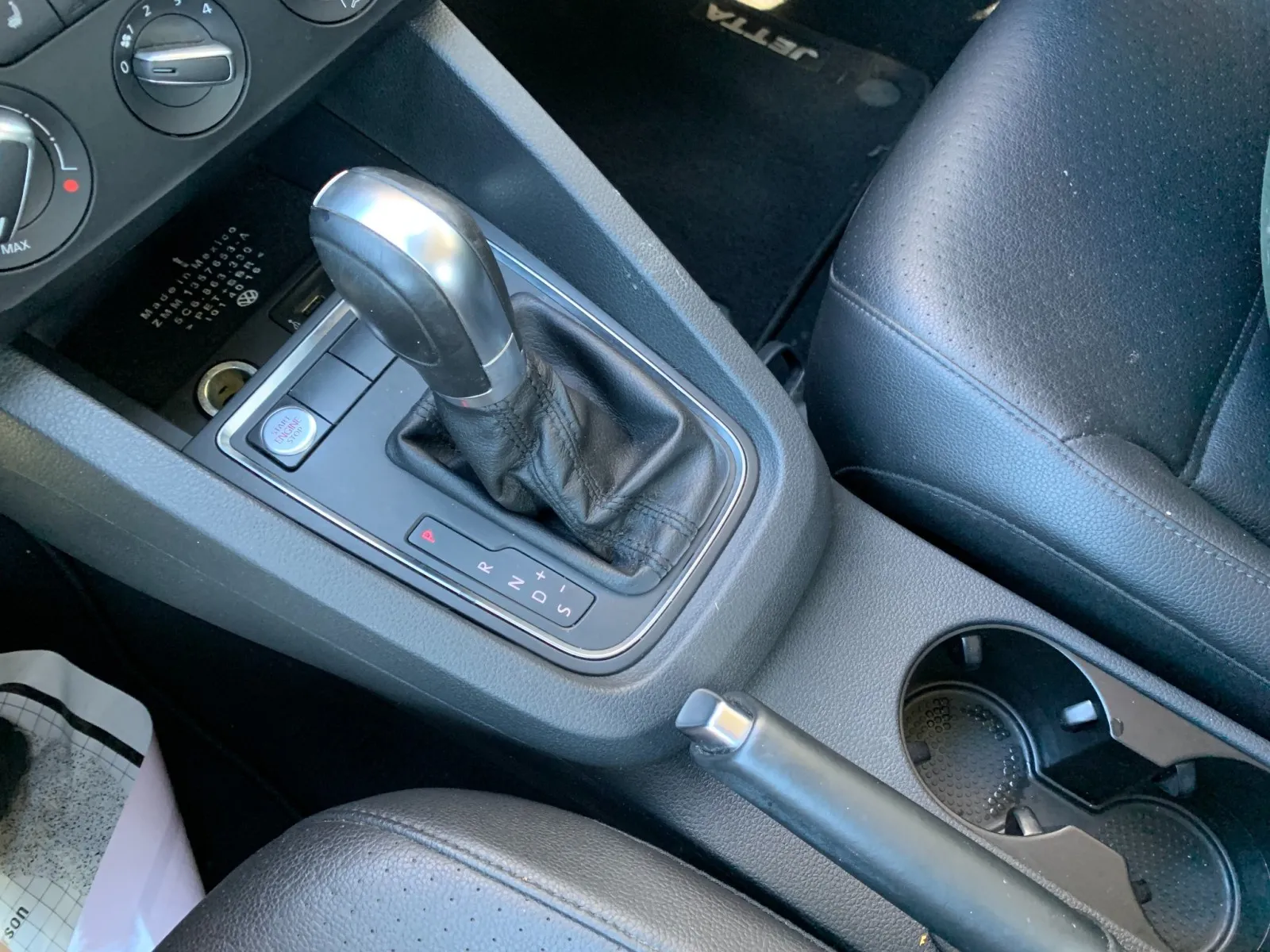 Volkswagen Jetta photo 18