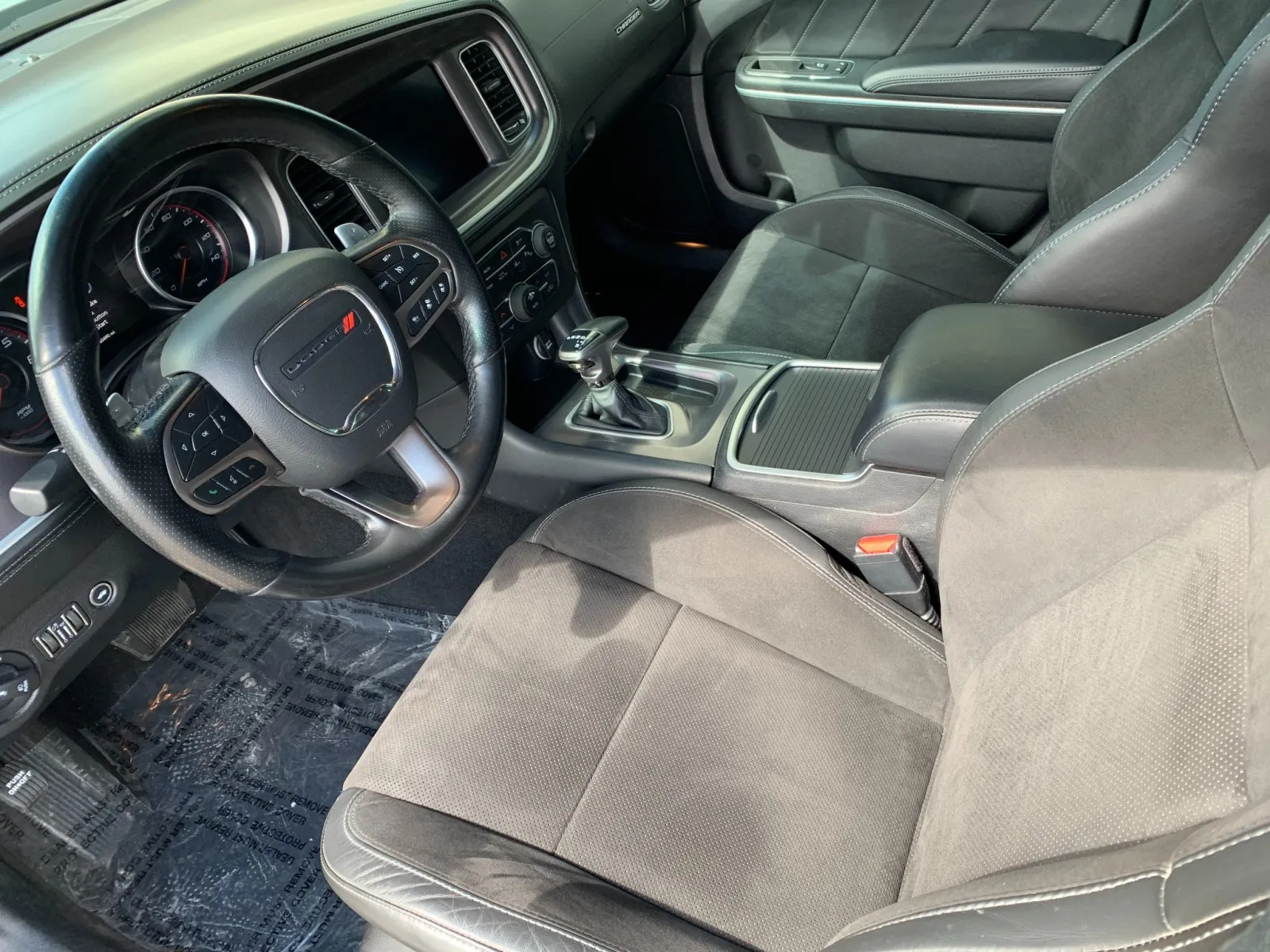 Dodge Charger photo 10