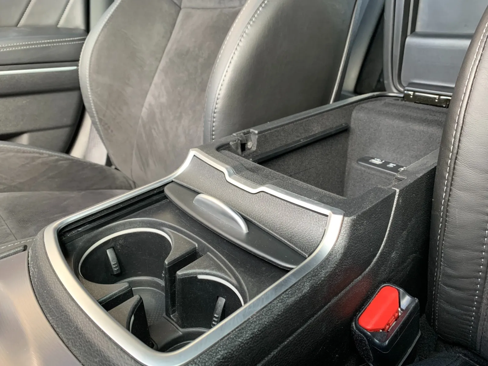 Dodge Charger photo 22