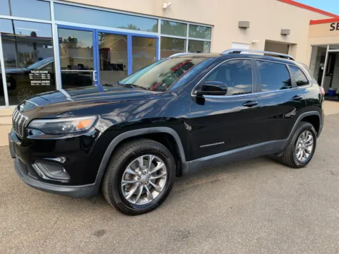 Black 2019 Jeep Cherokee Latitude Plus for sale in Meriden, CT
