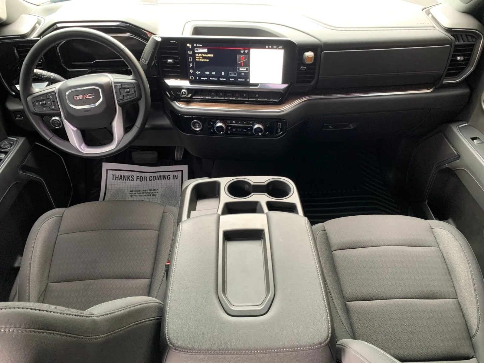 GMC Sierra photo 23