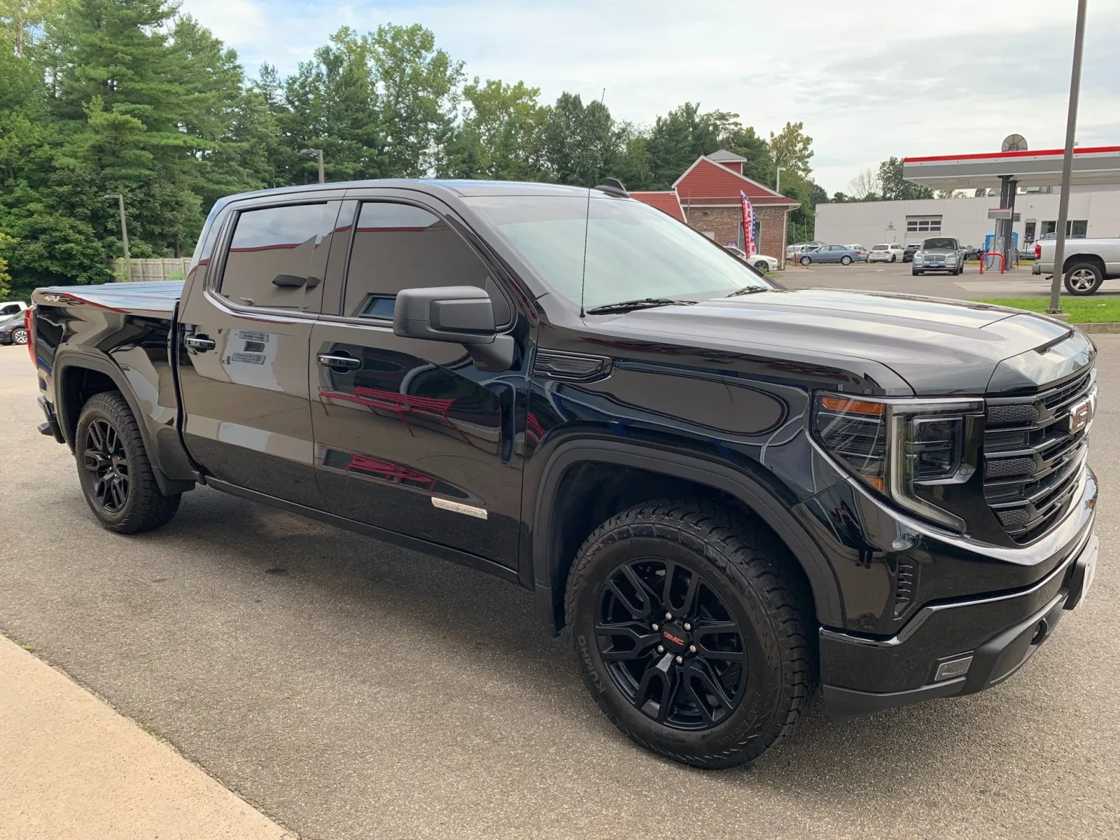 GMC Sierra photo 4