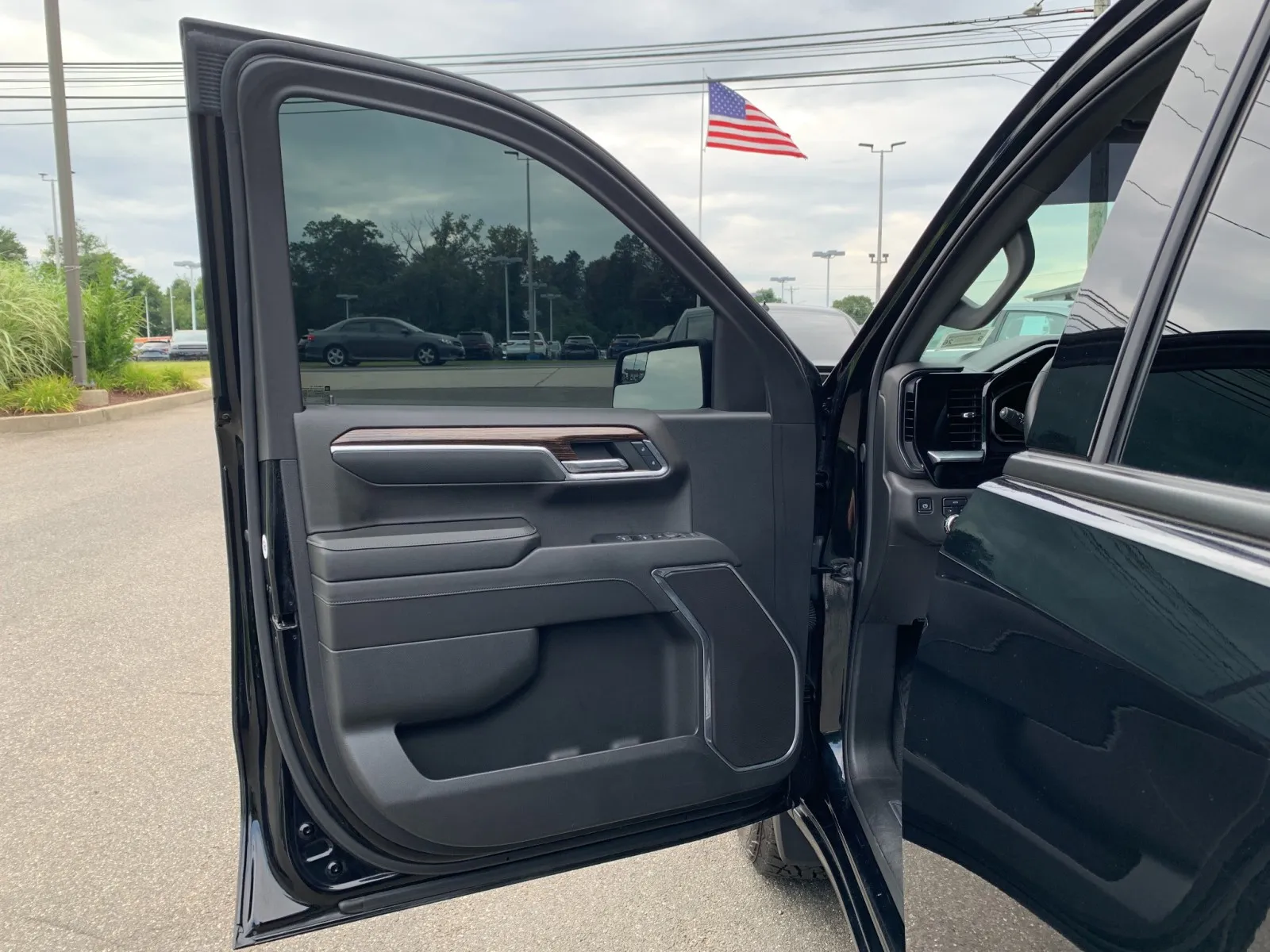 GMC Sierra photo 10