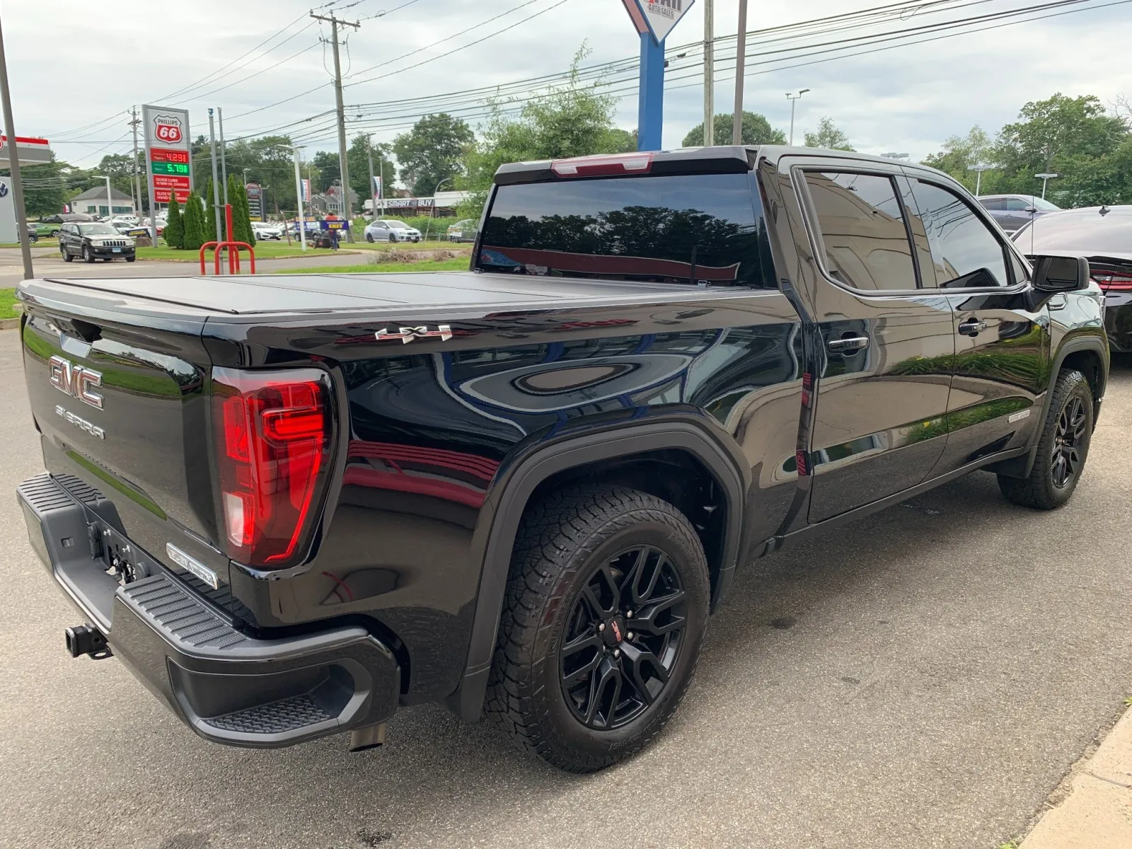 GMC Sierra photo 7