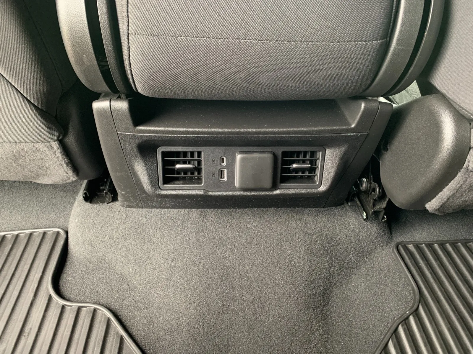 GMC Sierra photo 25