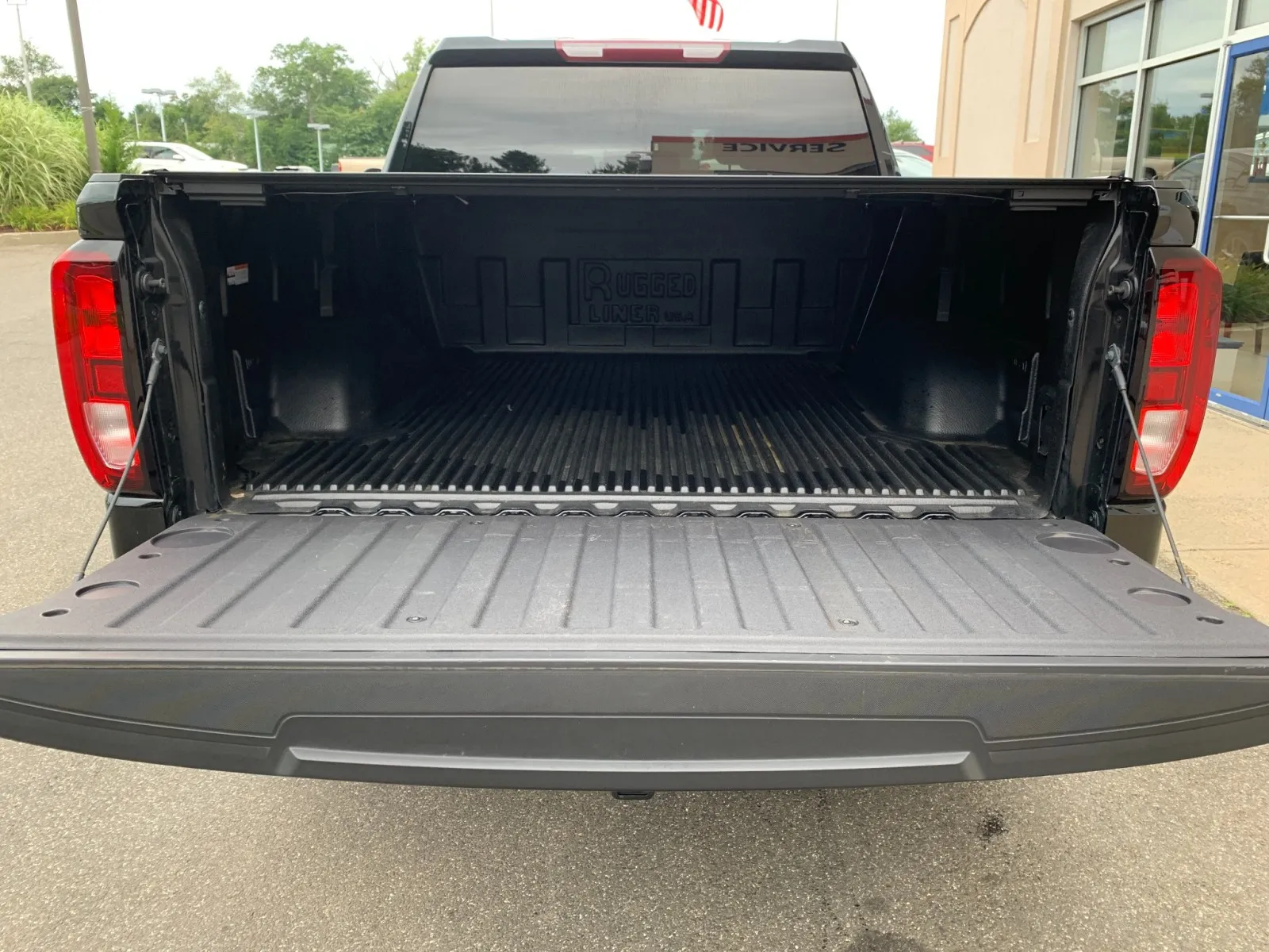 GMC Sierra photo 8