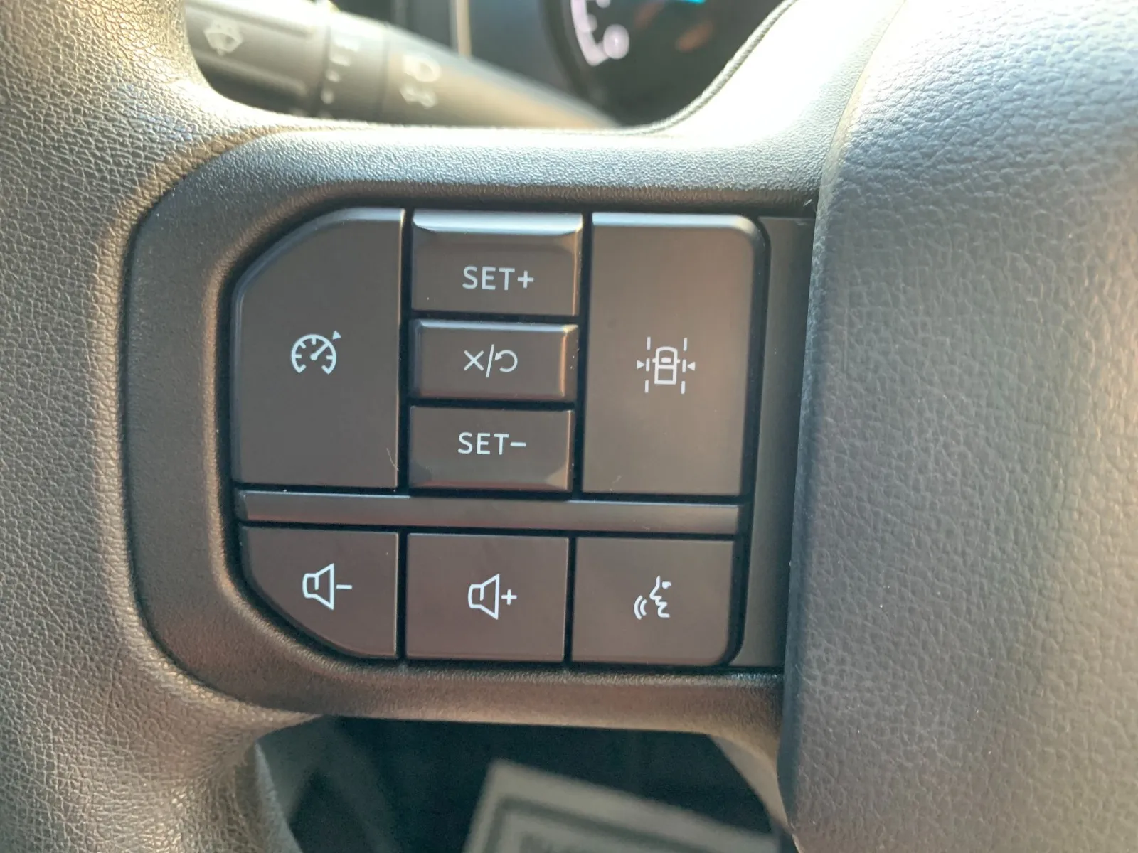 Ford F-150 photo 17