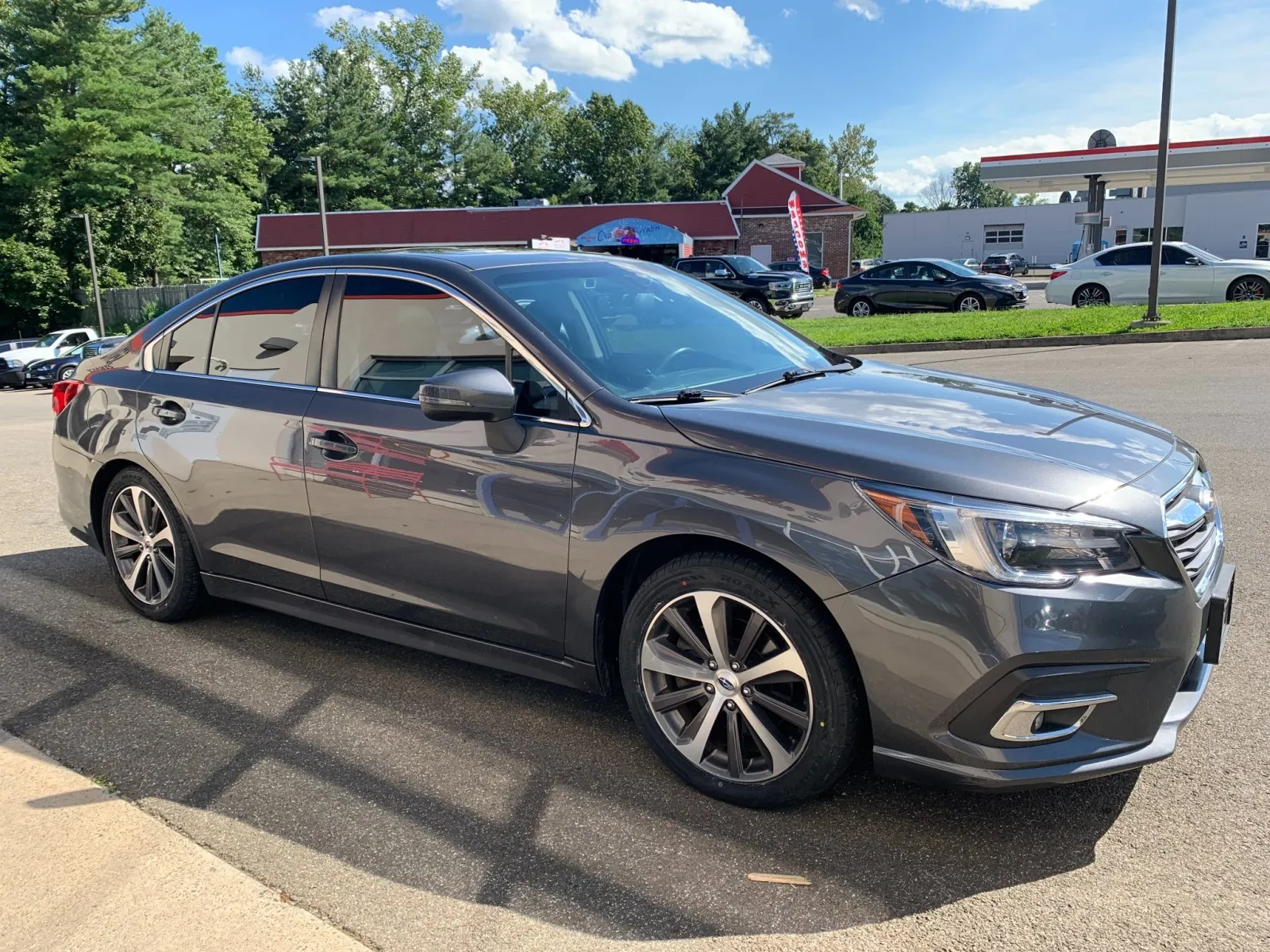 Subaru Legacy photo 3