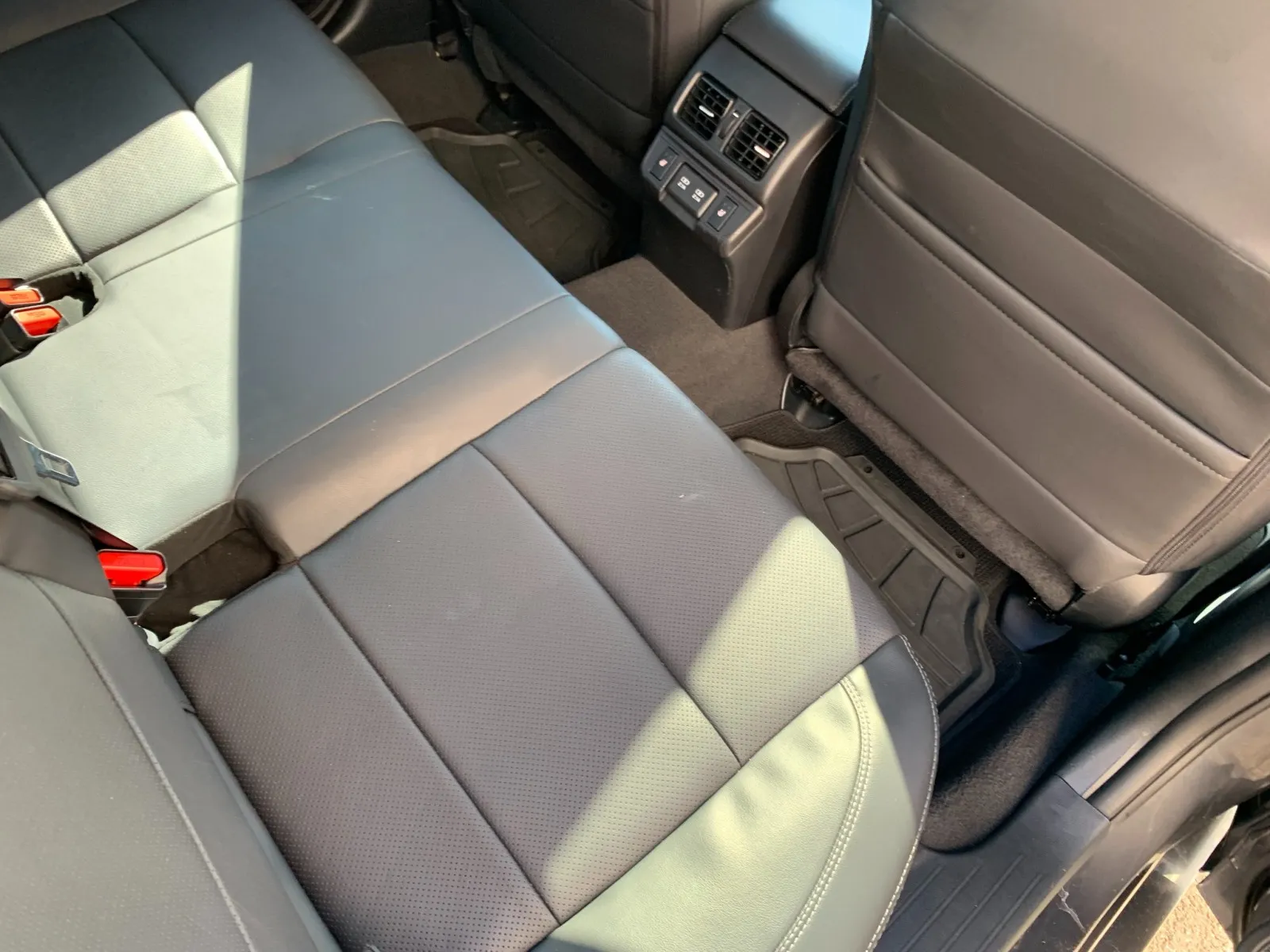 Subaru Legacy photo 33