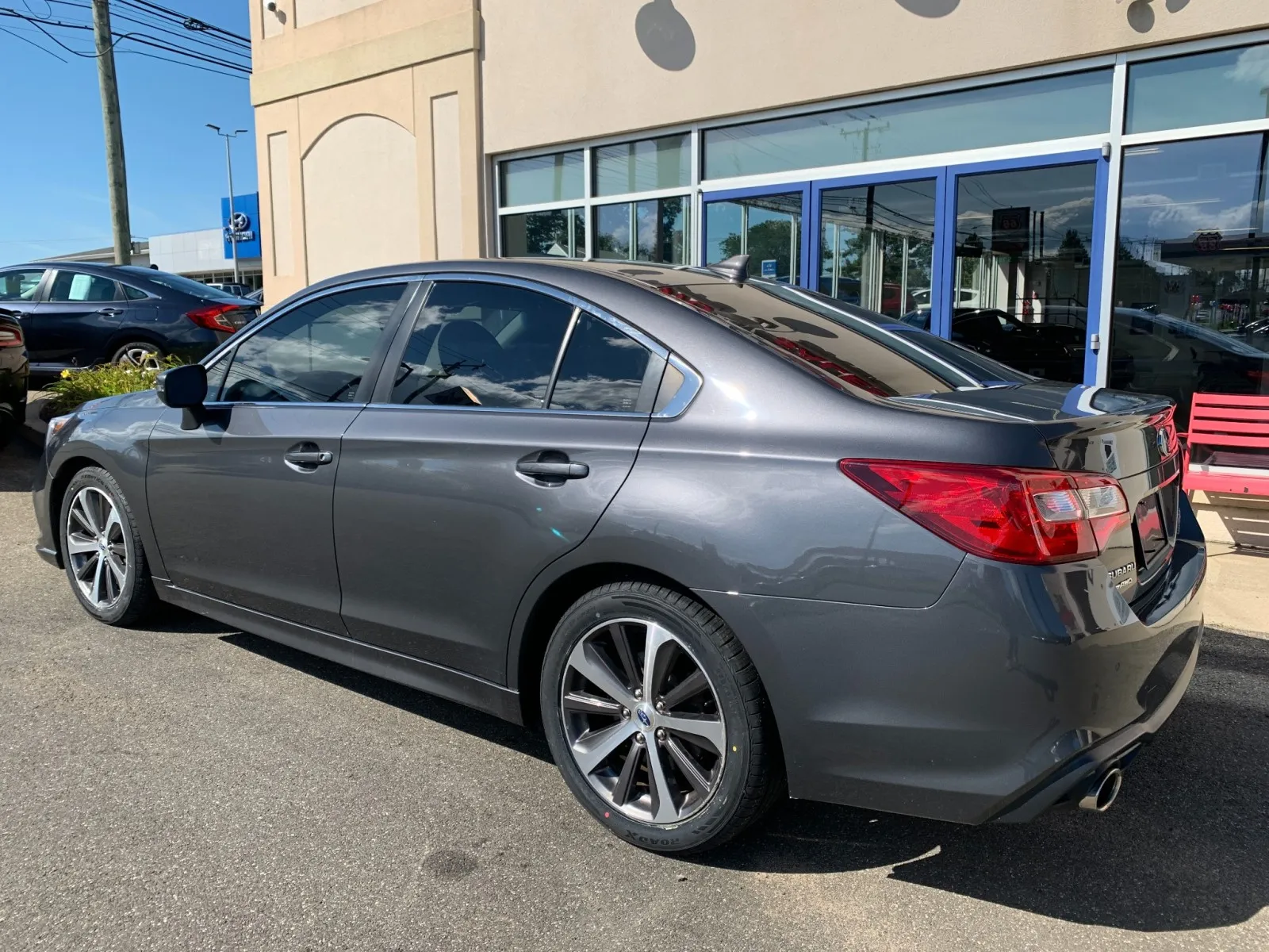 Subaru Legacy photo 5
