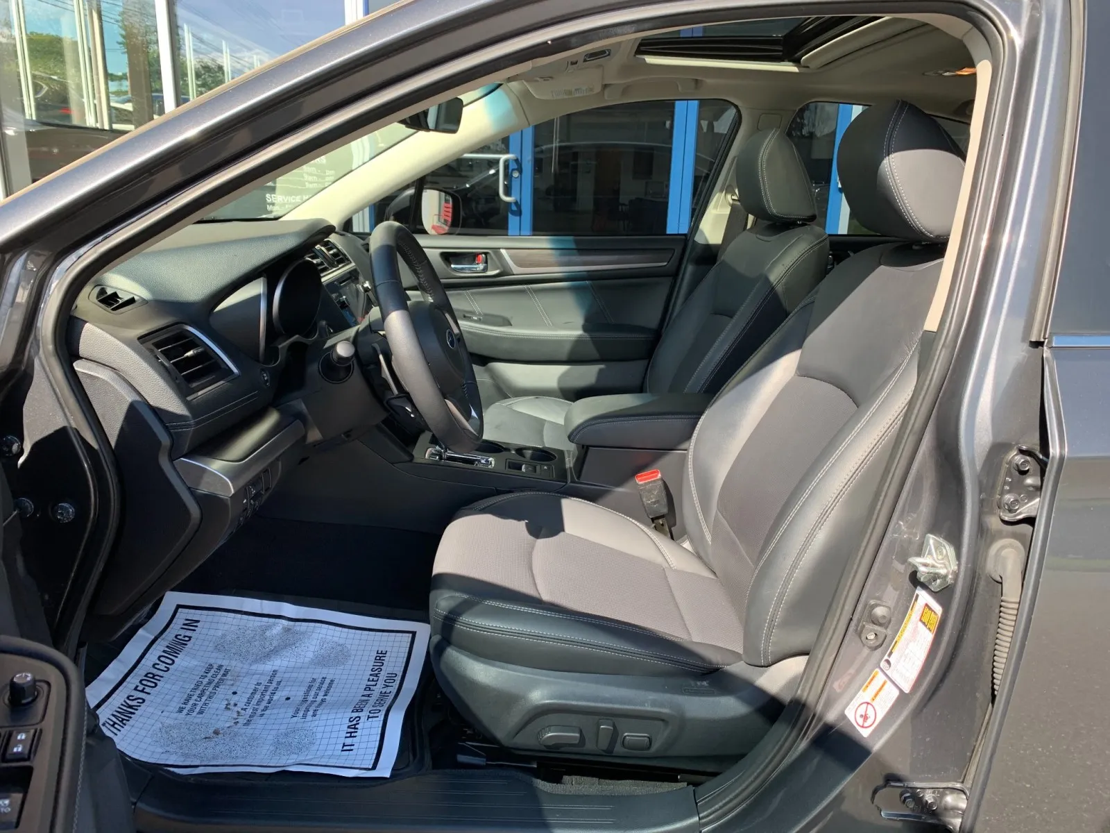 Subaru Legacy photo 8