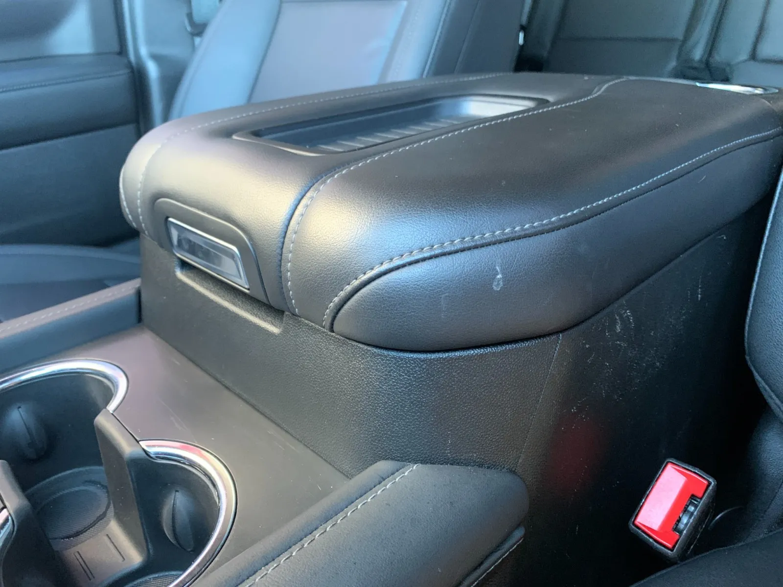 Chevrolet Tahoe photo 28