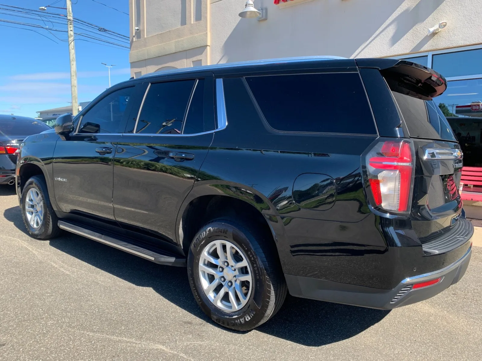 Chevrolet Tahoe photo 5