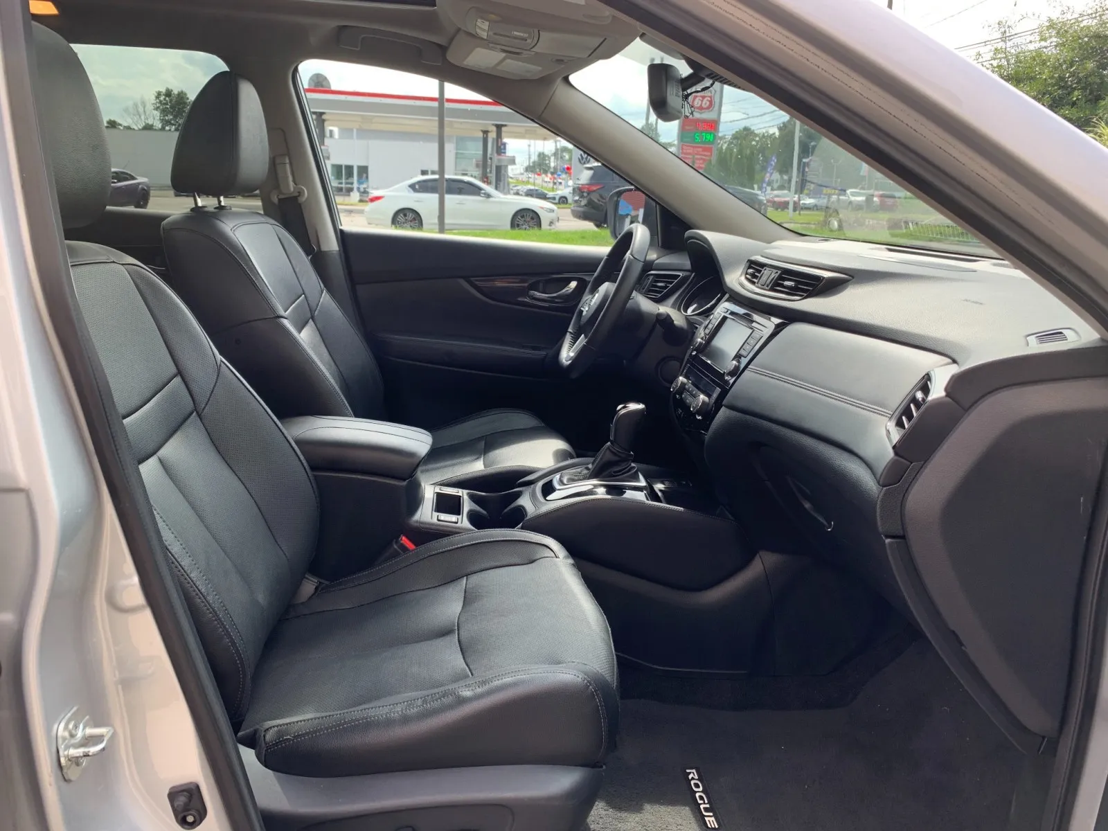 Nissan Rogue photo 42