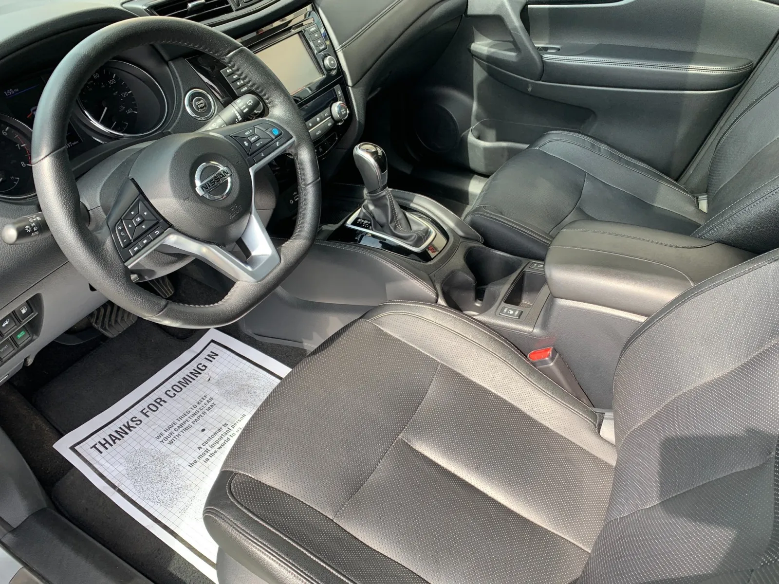 Nissan Rogue photo 12