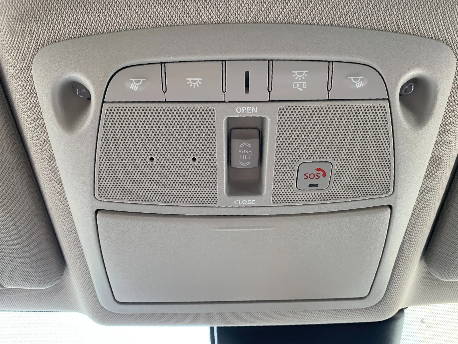Nissan Rogue photo 25