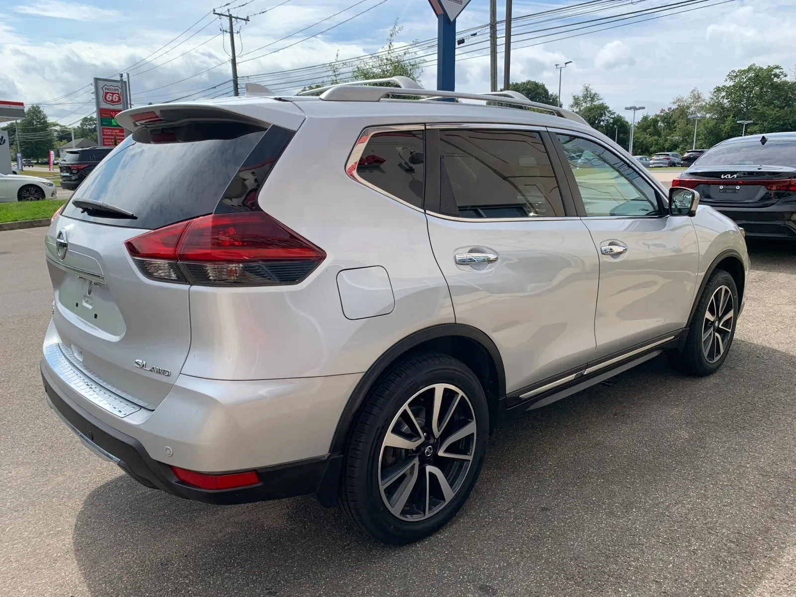 Nissan Rogue photo 7