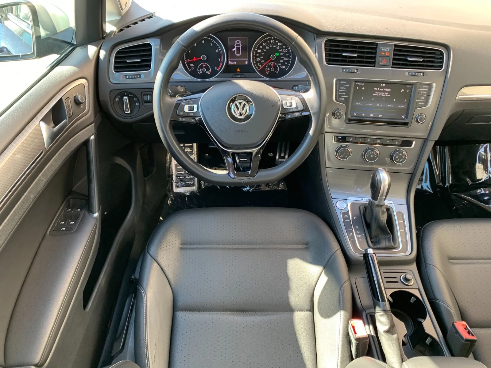 Volkswagen Golf Alltrack photo 25