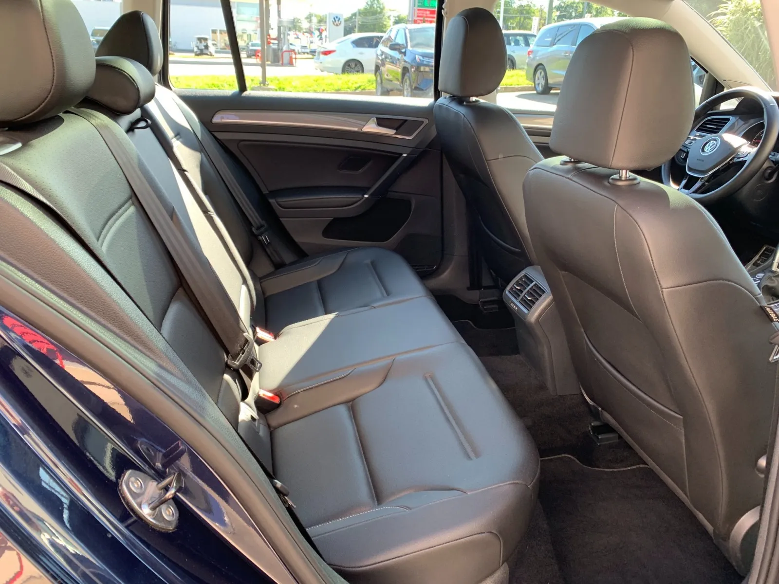 Volkswagen Golf Alltrack photo 29
