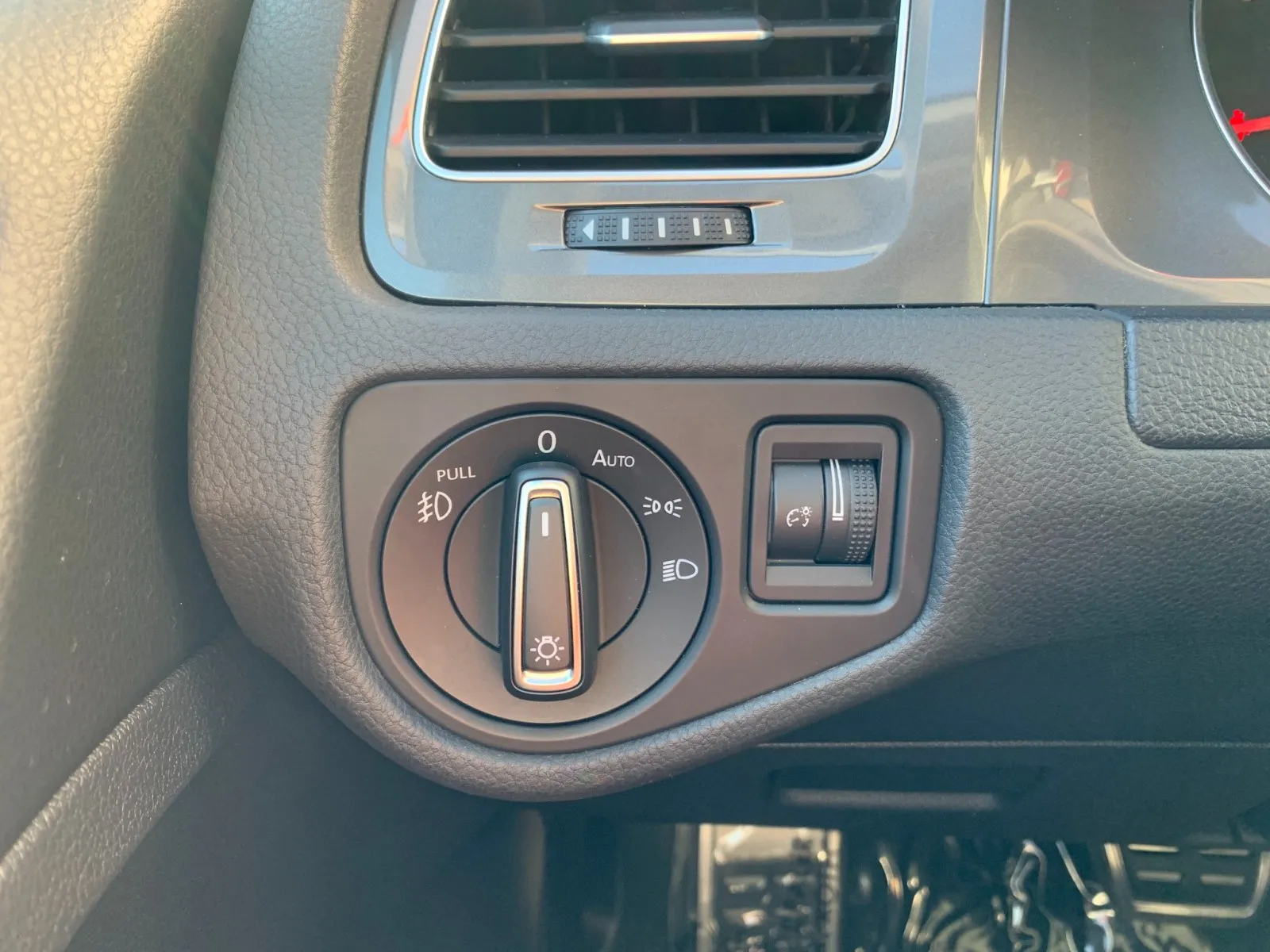 Volkswagen Golf Alltrack photo 12