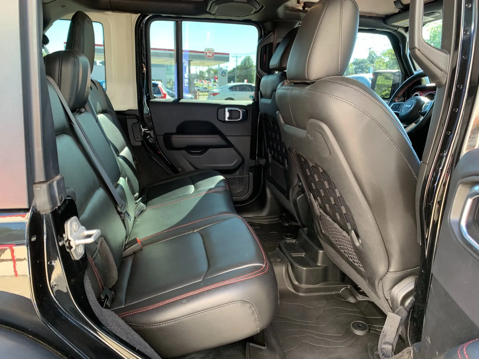 Jeep Wrangler photo 33