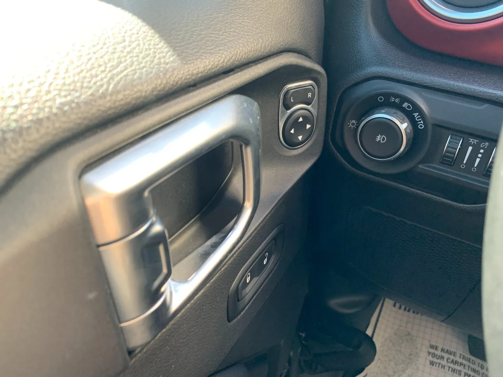 Jeep Wrangler photo 13