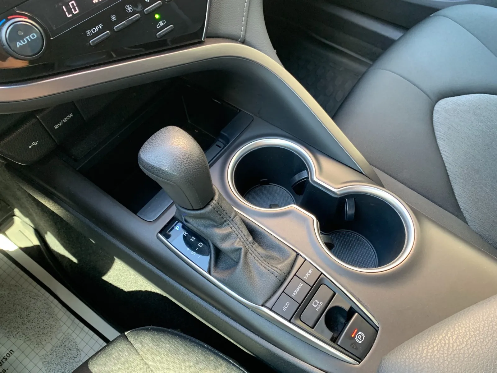 Toyota Camry photo 16