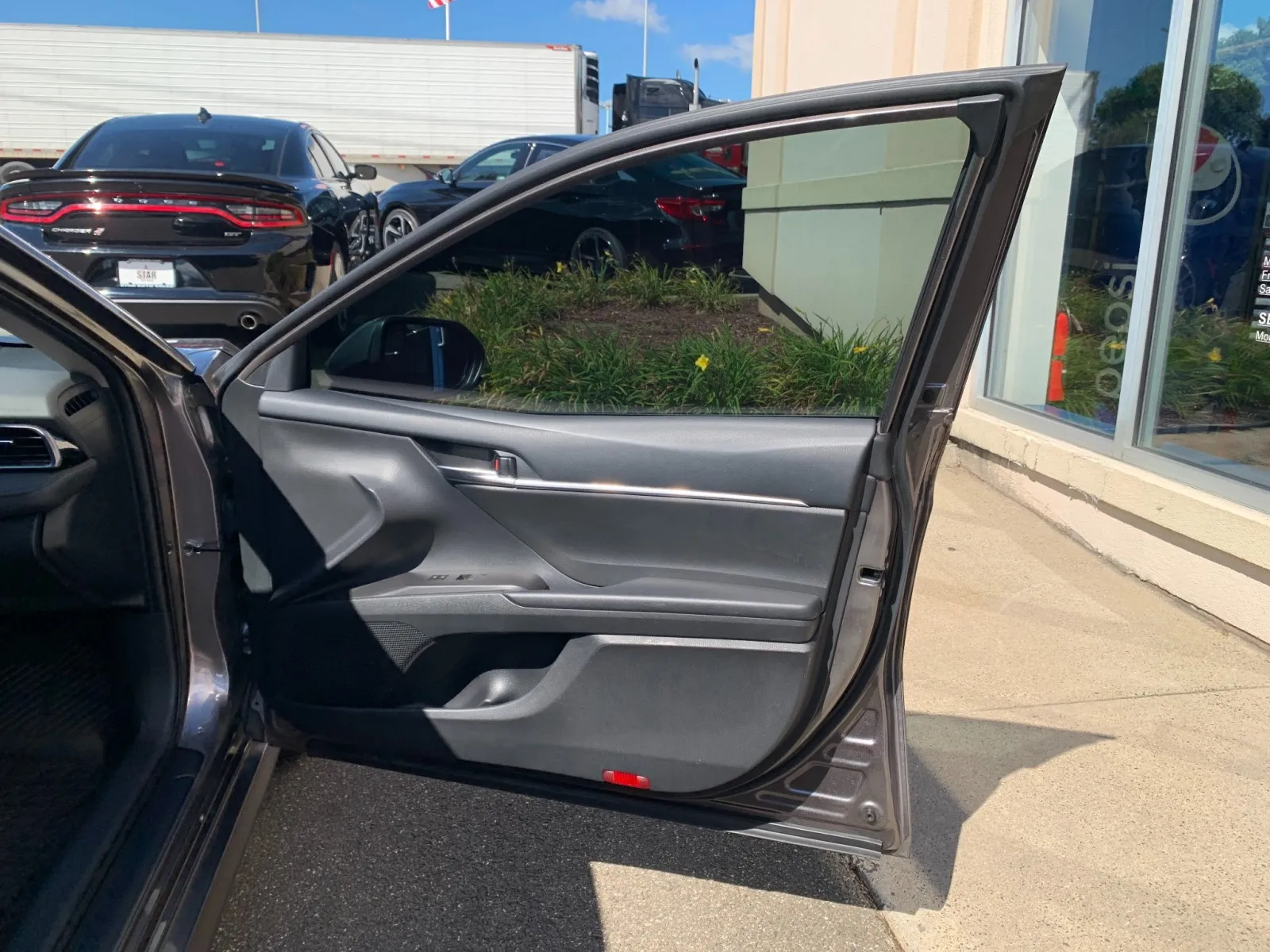 Toyota Camry photo 33
