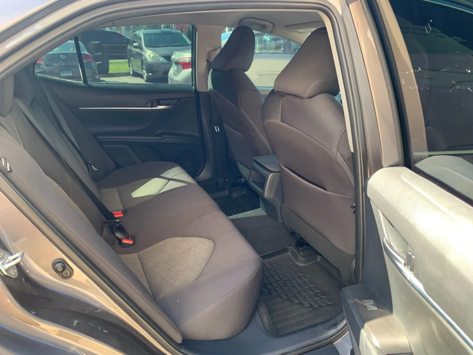Toyota Camry photo 29