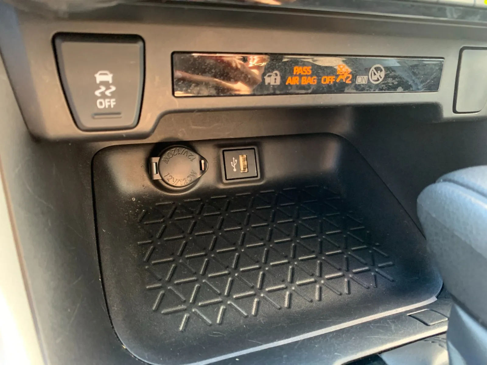 Toyota RAV4 photo 21