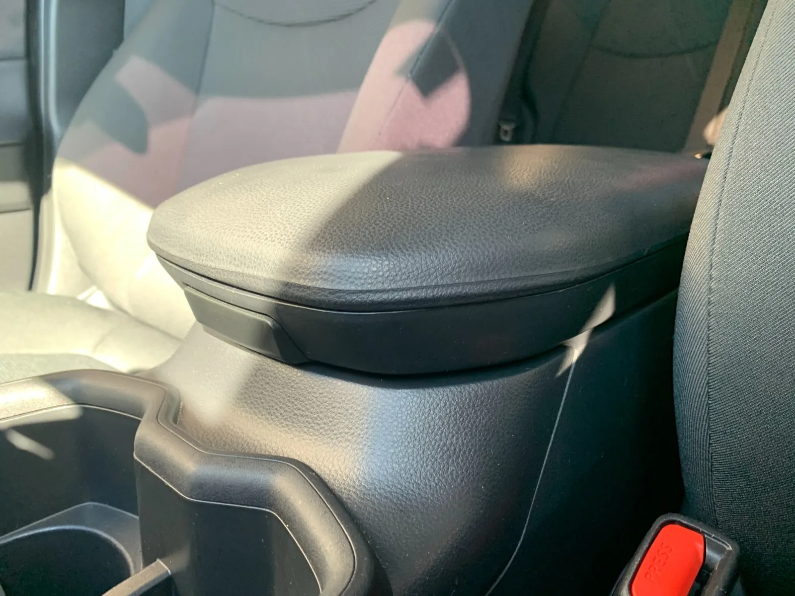 Toyota RAV4 photo 23