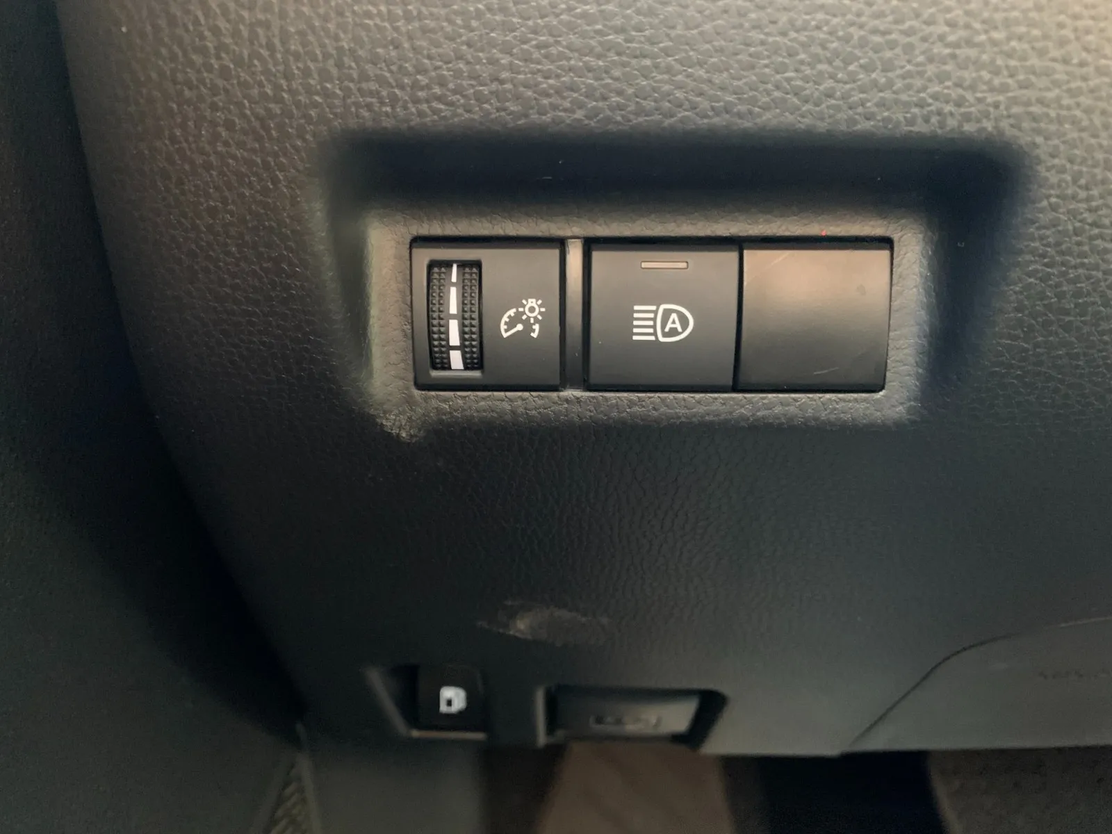 Toyota RAV4 photo 15