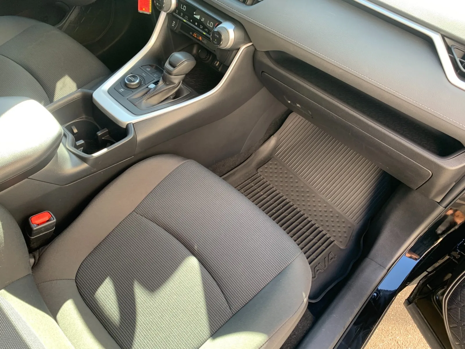 Toyota RAV4 photo 38