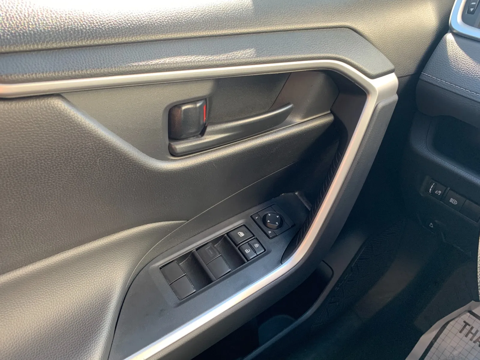 Toyota RAV4 photo 14