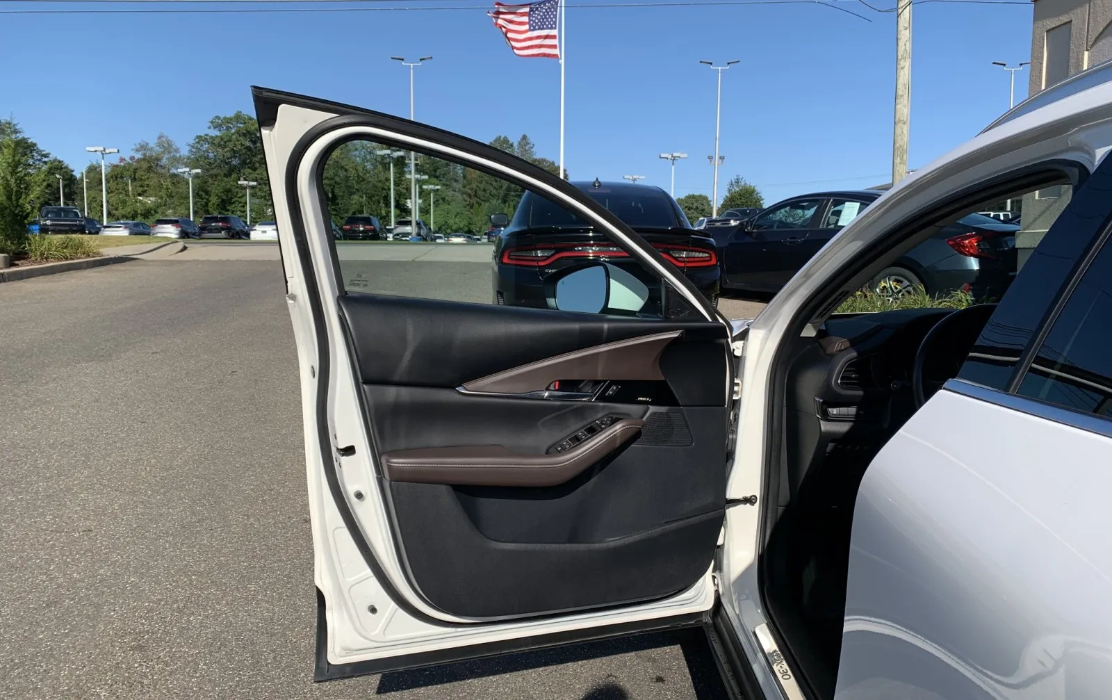 Mazda CX-30 photo 11