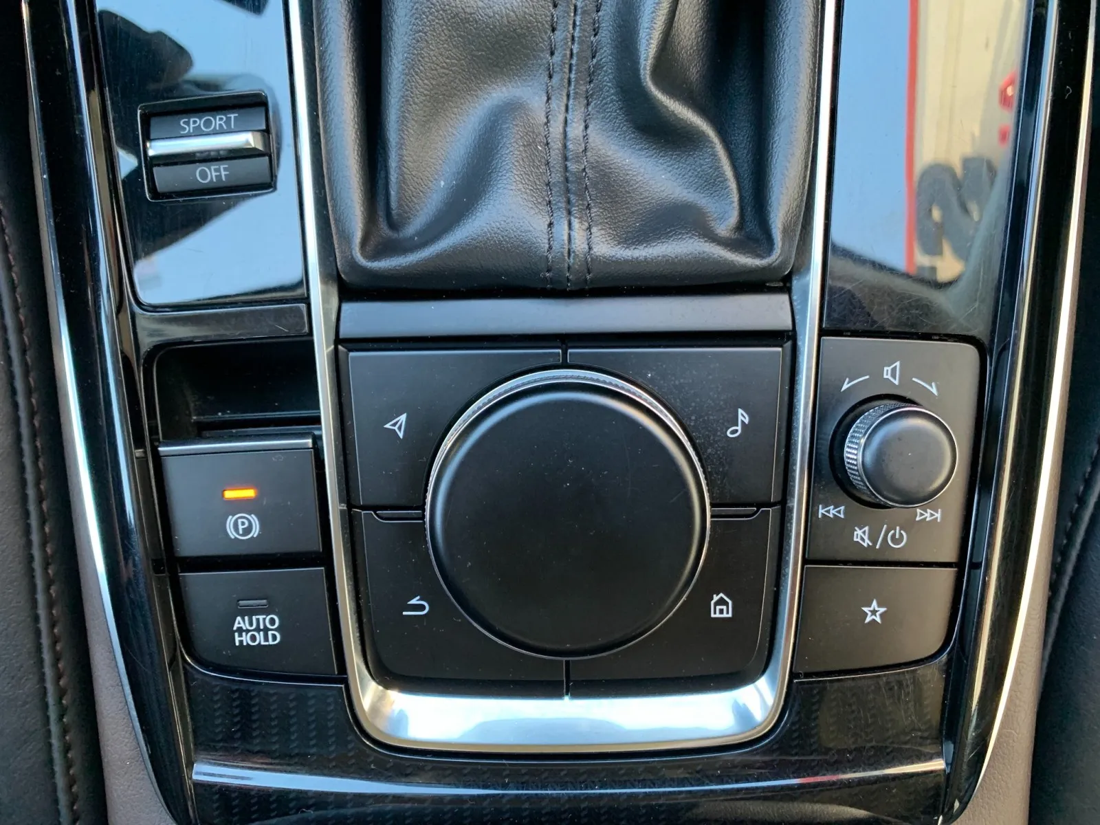 Mazda CX-30 photo 20