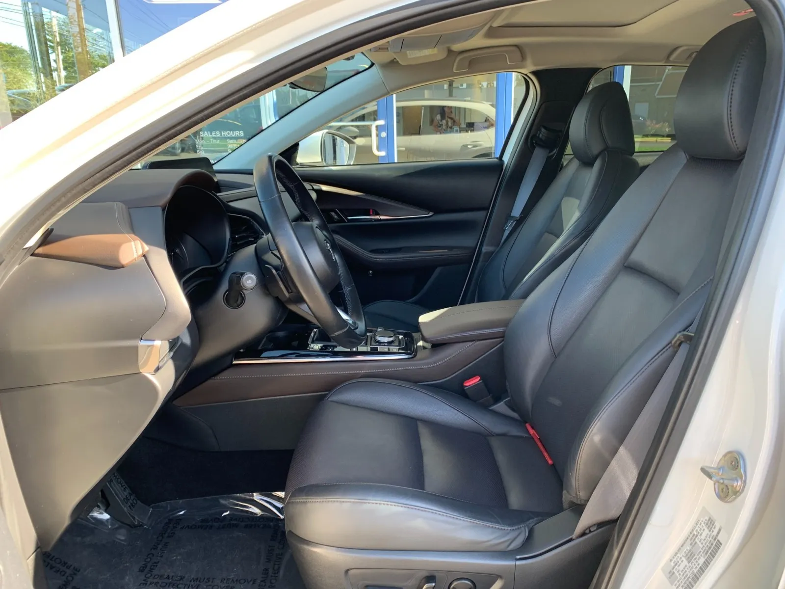 Mazda CX-30 photo 10