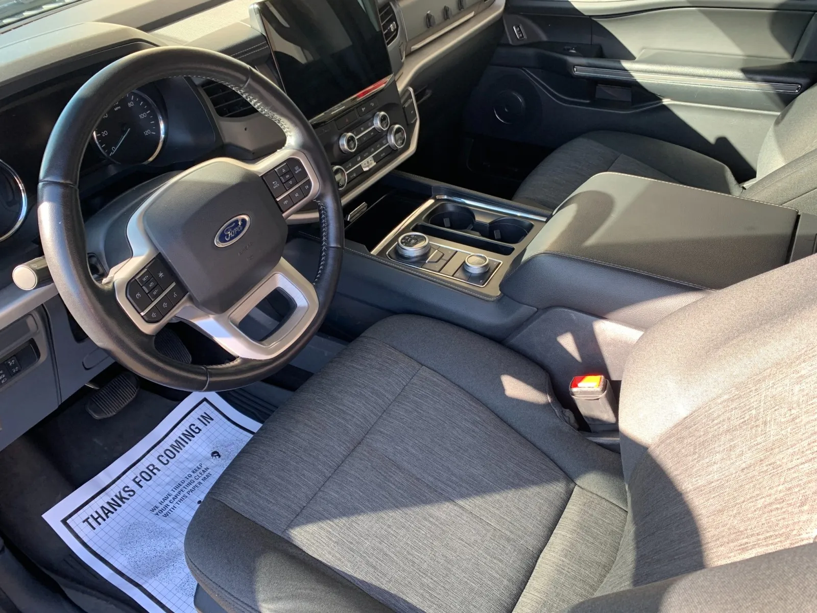Ford Expedition photo 15