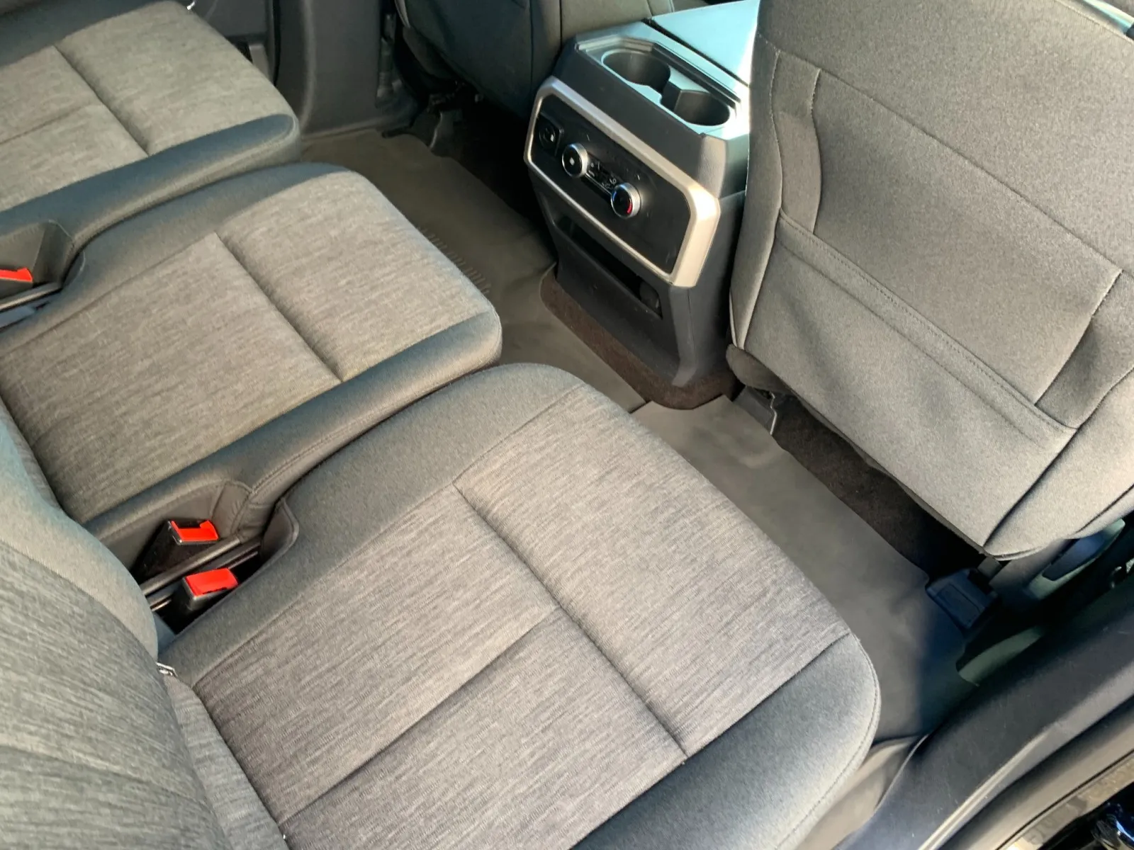Ford Expedition photo 36