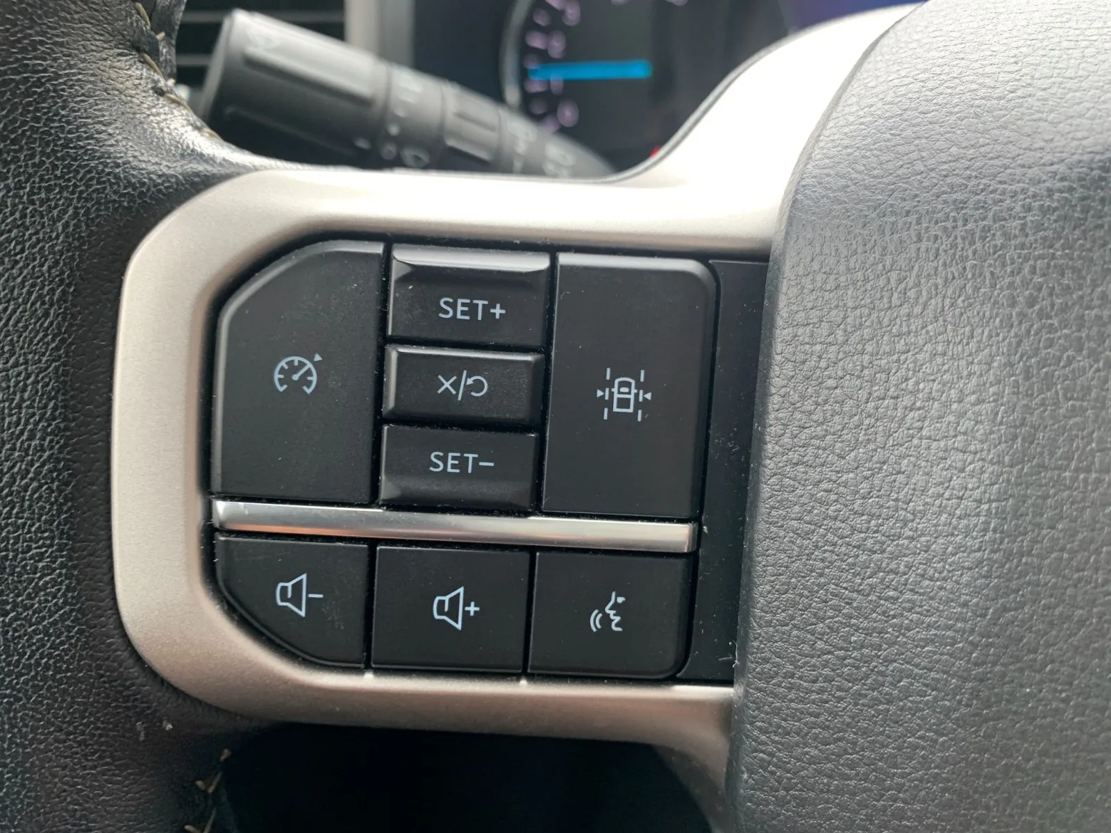 Ford Expedition photo 19