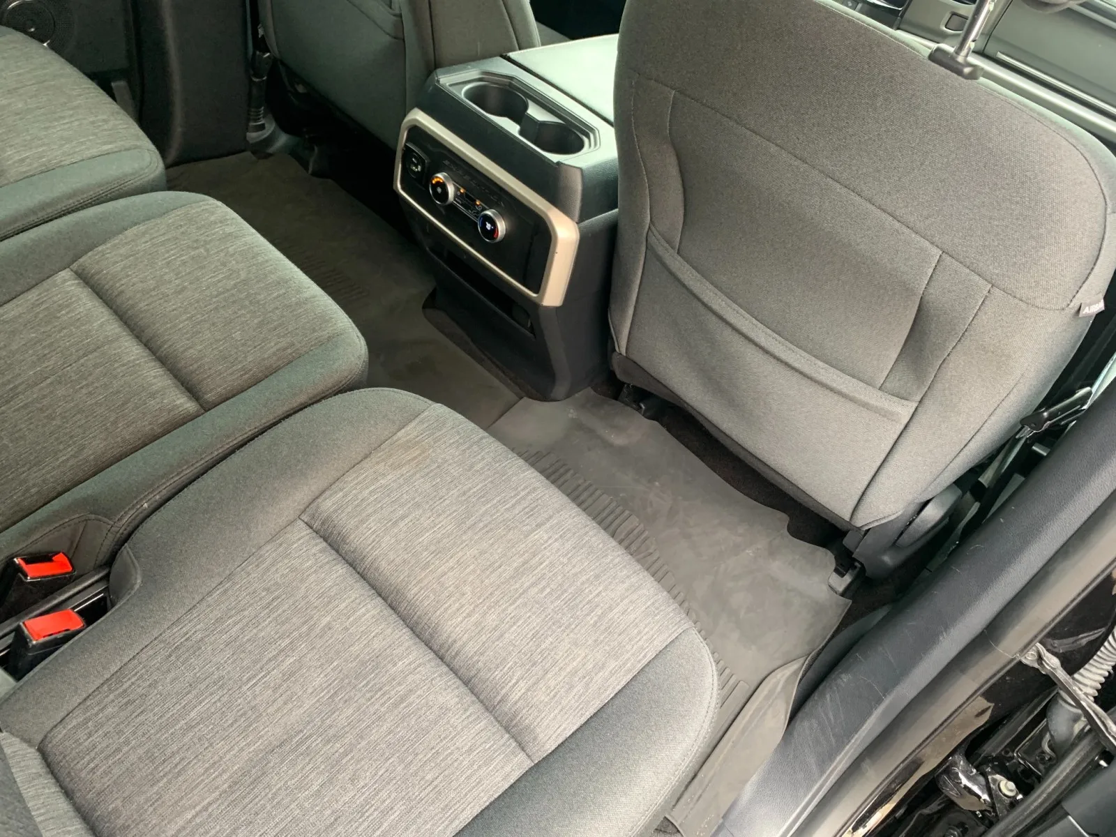 Ford Expedition photo 40