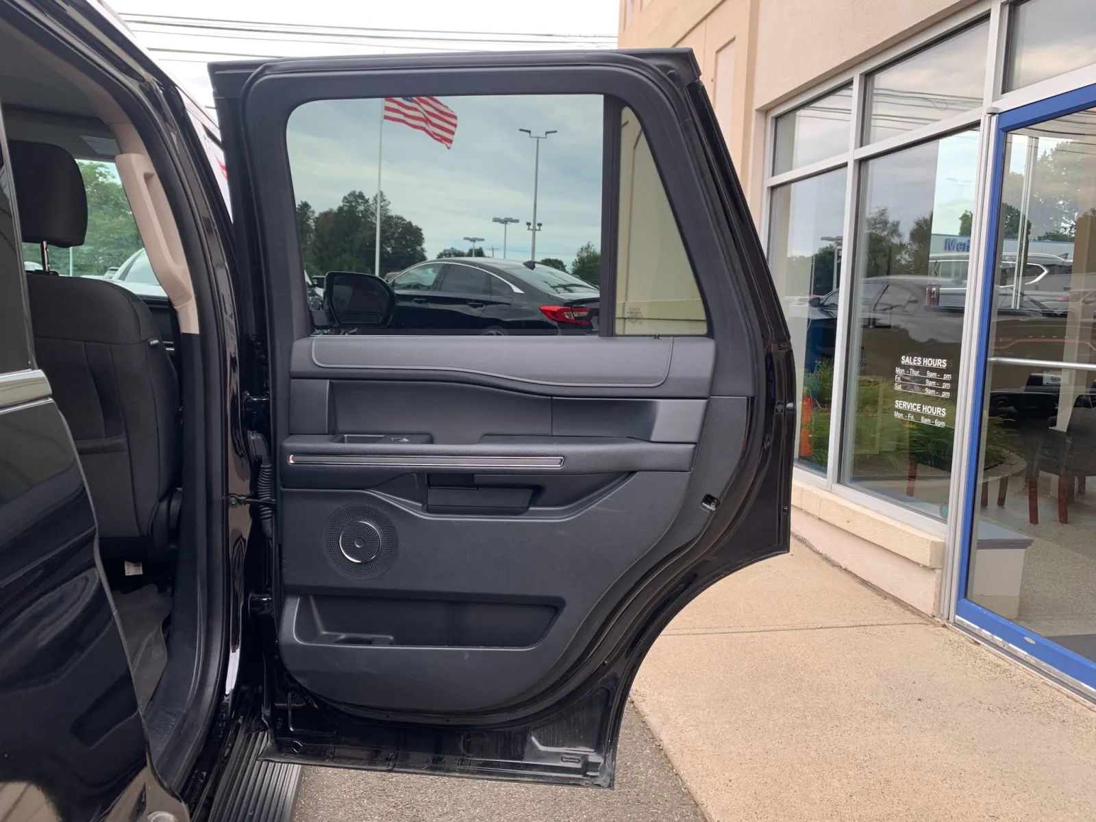 Ford Expedition photo 38