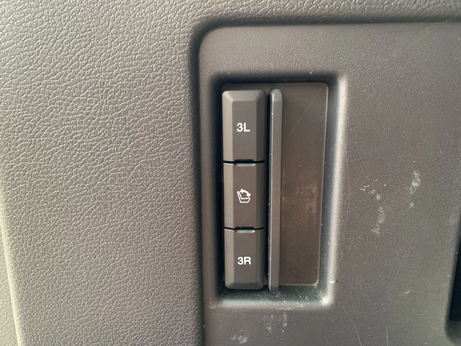 Ford Expedition photo 10