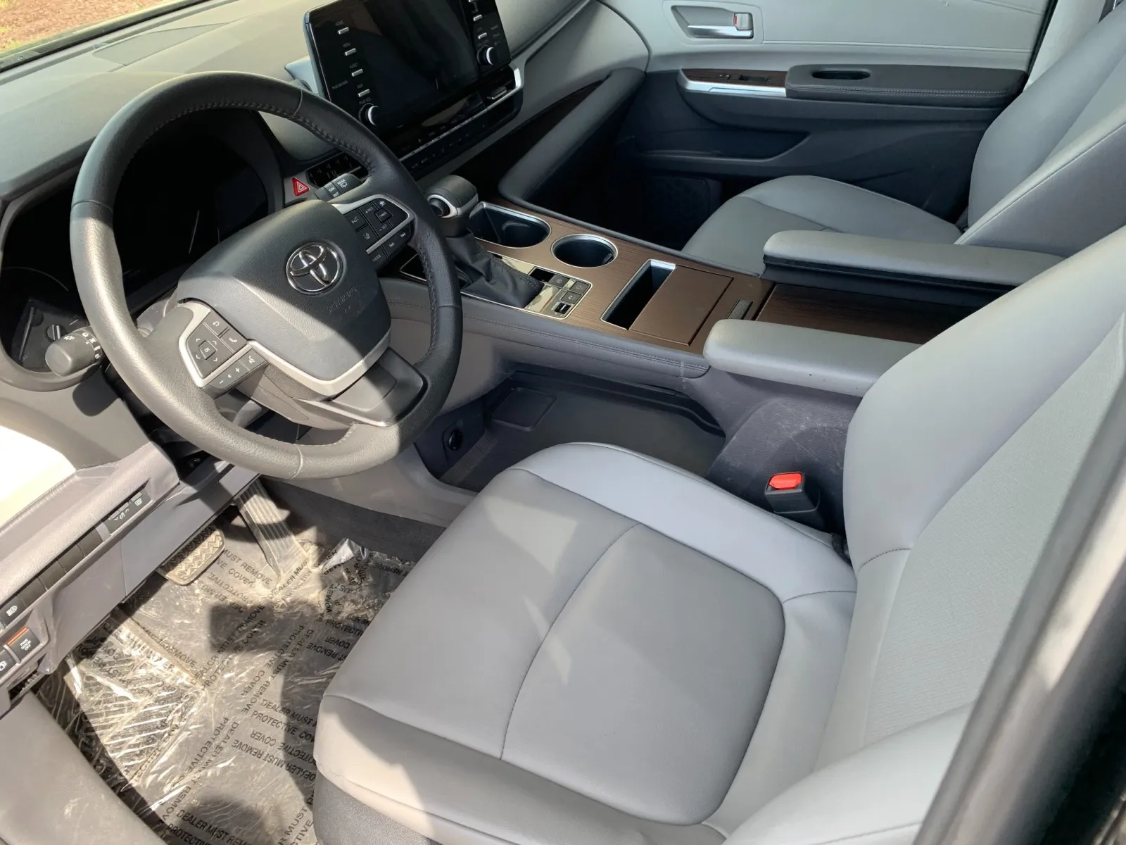 Toyota Sienna photo 13