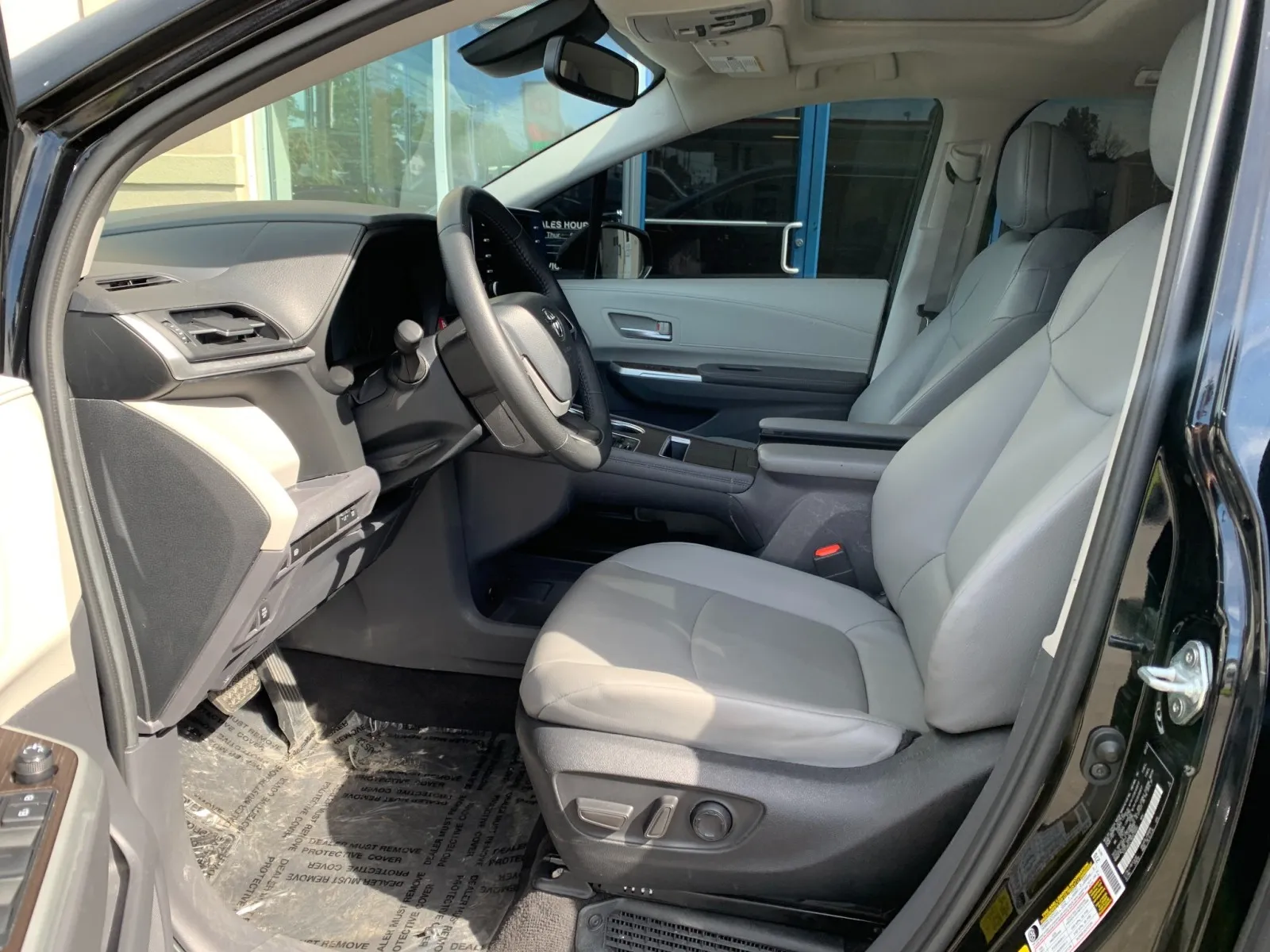 Toyota Sienna photo 11